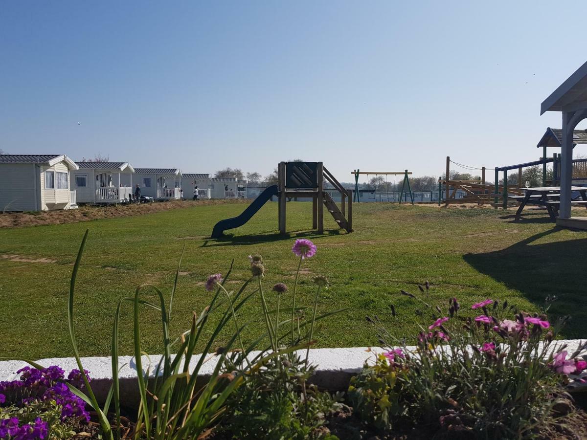 218 - 2 Bed Chalet, Belle Aire, Beach Road, Hemsby, Nr29 Exterior foto